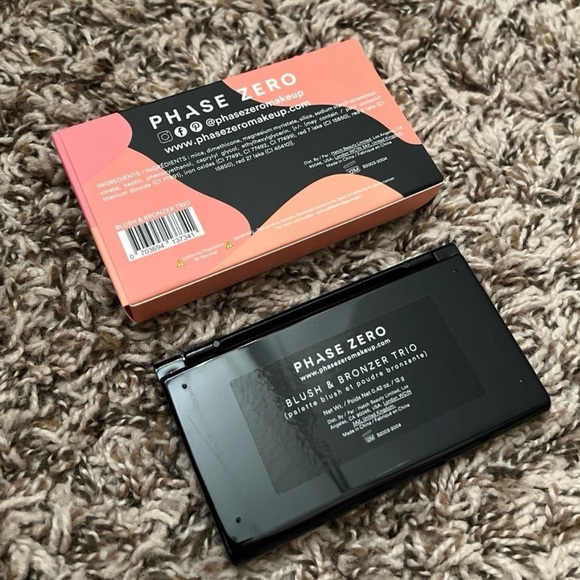 Phase Zero Makeup: Blush & Bronzer Trio - Picture 8 of 9